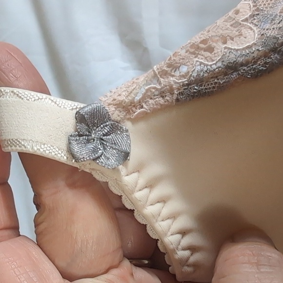 Gaia Women's Cream Semi Soft 770 Lace Giovanna Semi Padded Bra Size 32I - Picture 6 of 17